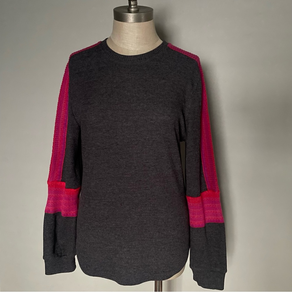 Natural life charcoal grey thermal weave top size L